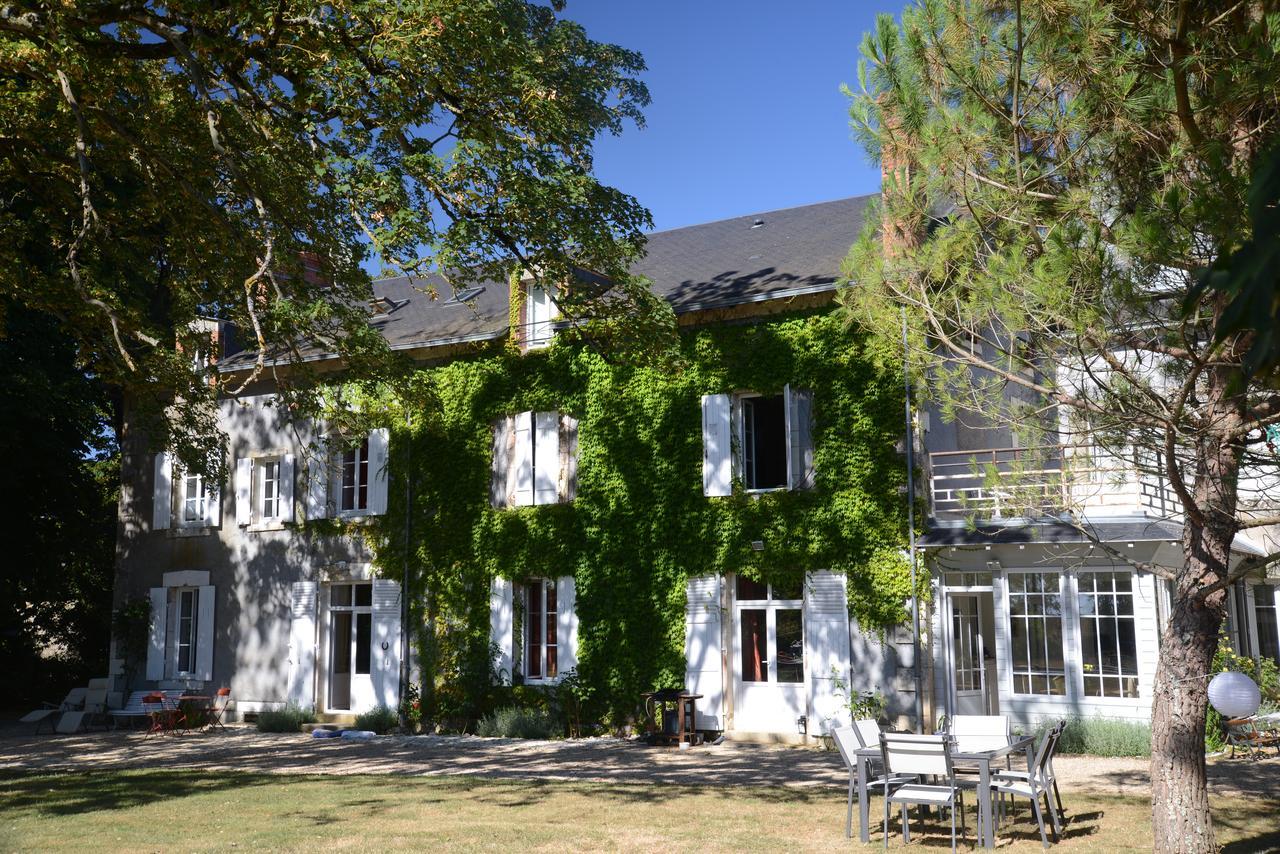 Domaine De Treuillaud Bed & Breakfast Villers-les-Ormes Ngoại thất bức ảnh